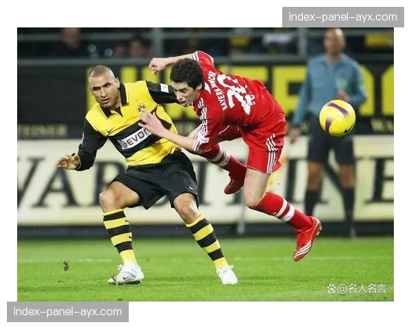 赛前新闻发布会,多特主帅否认将因害怕反击而对拜仁采取全面守势 赛前新闻发布会,多特主帅否认将因害怕反击而对拜仁采取全面守势